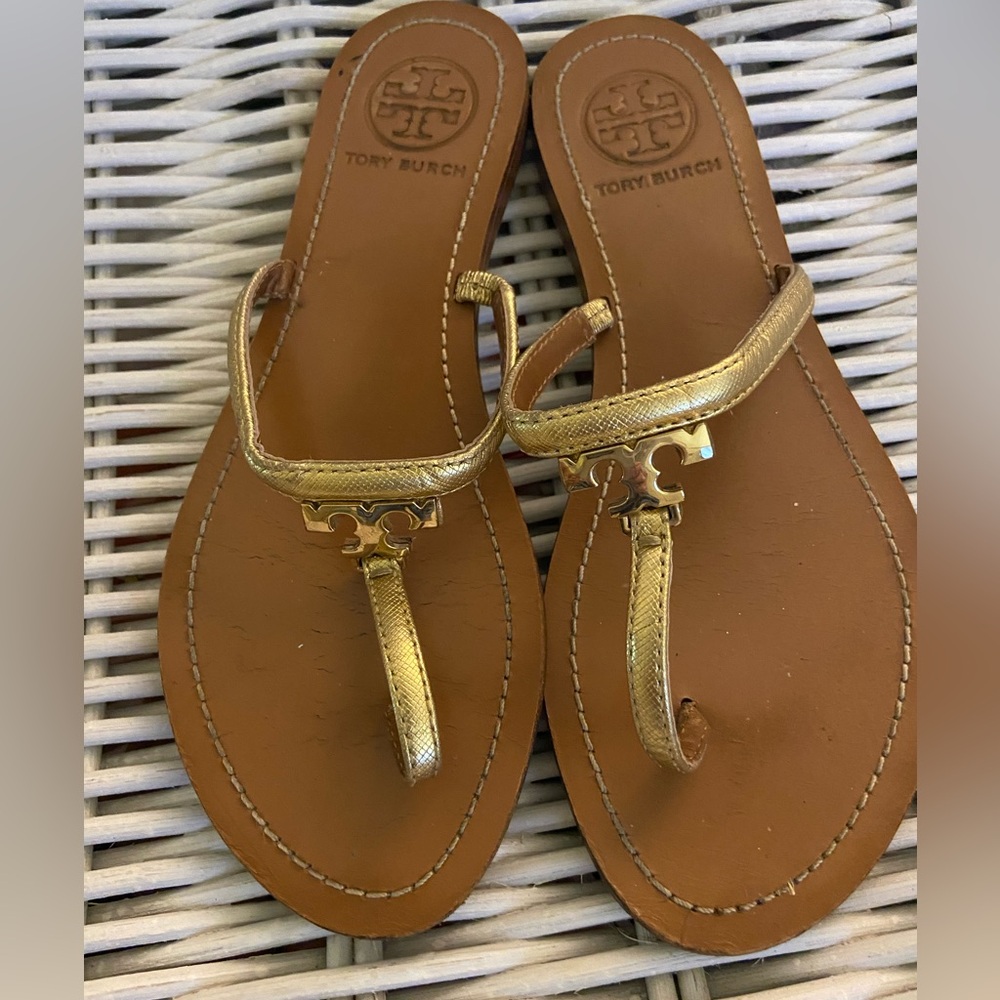 TORY BURCH Gold Signature Sandals Size 6 EUC